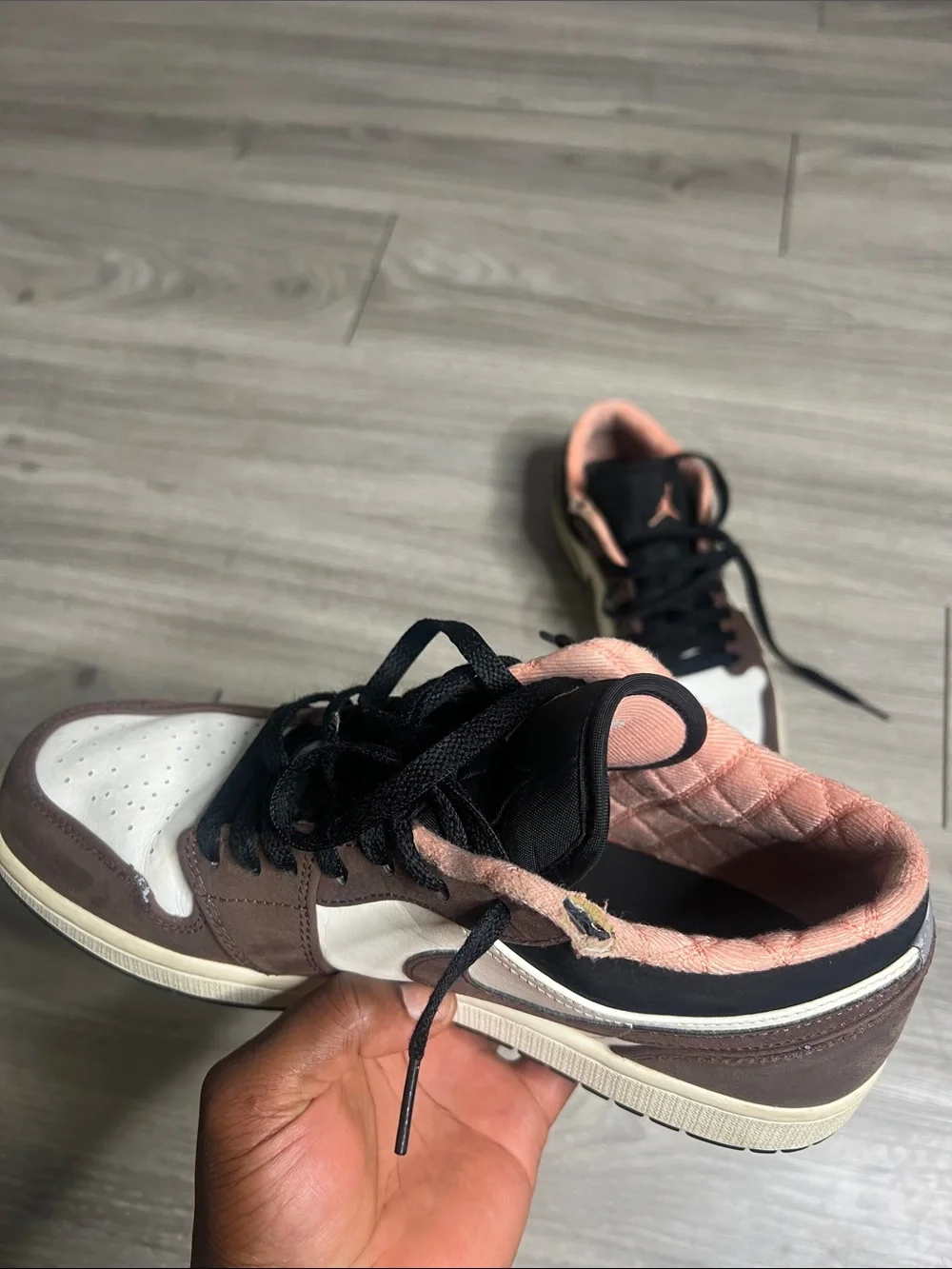 Jordan 1 Low Mocha Brown (9.5)